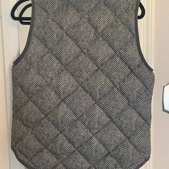 JCrew houndstooth puffer vest - Picture 5 of 8